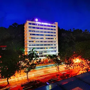 Shangri-la Hotel